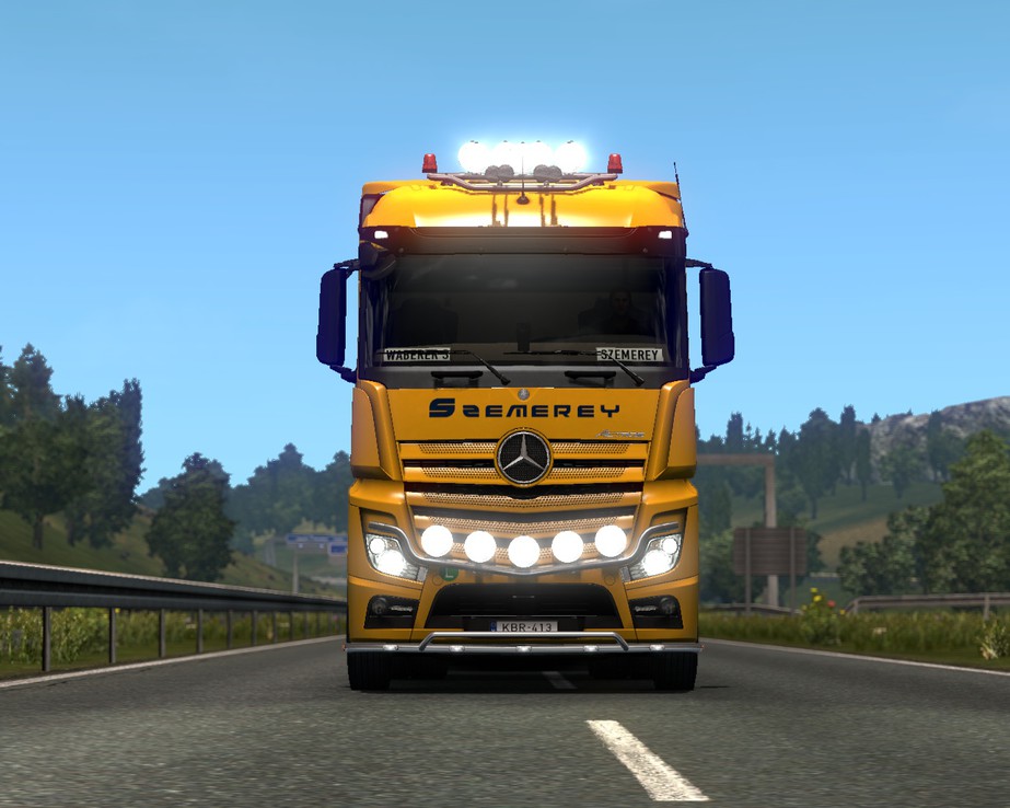 Image by szollatgergo