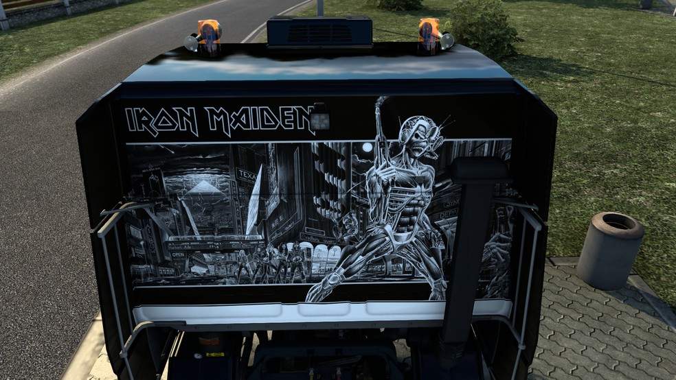 Image by ArjanWiesmuller