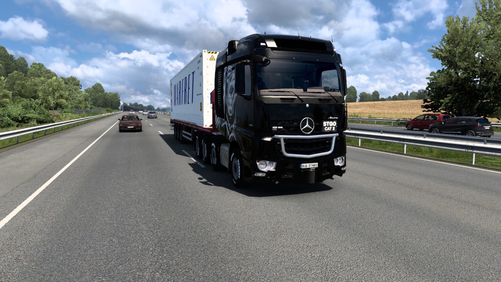 Image by hakurvamatata