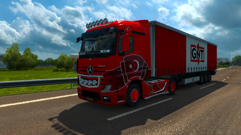 Image by canocan446944