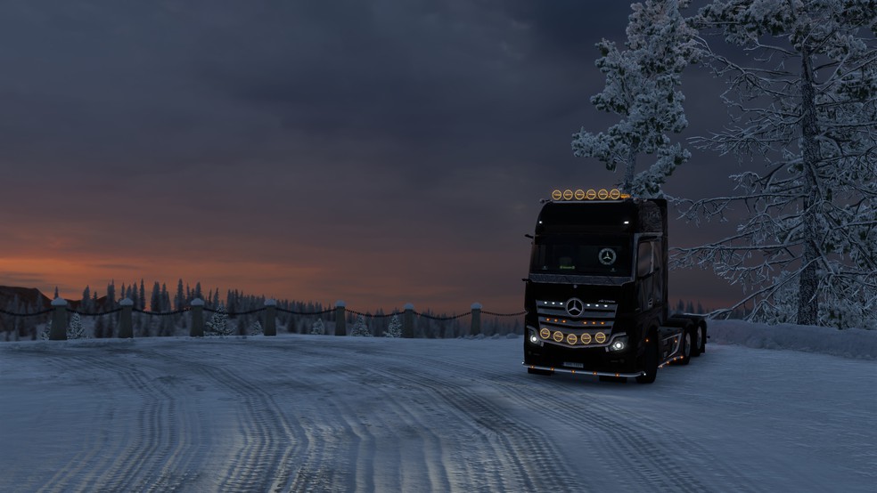 Image by andresbolso11