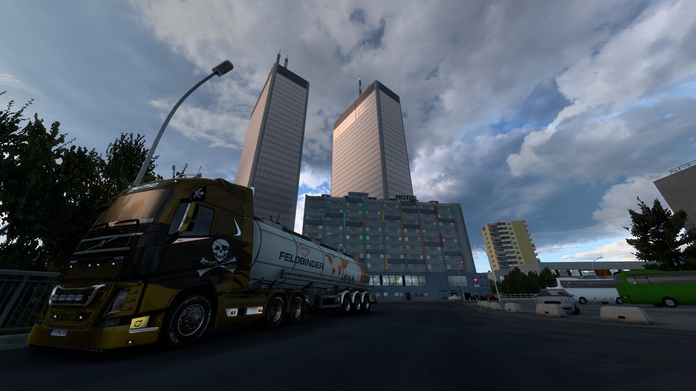 Image by adamyellowish