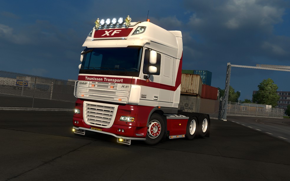 Image by MikkelSmikkel