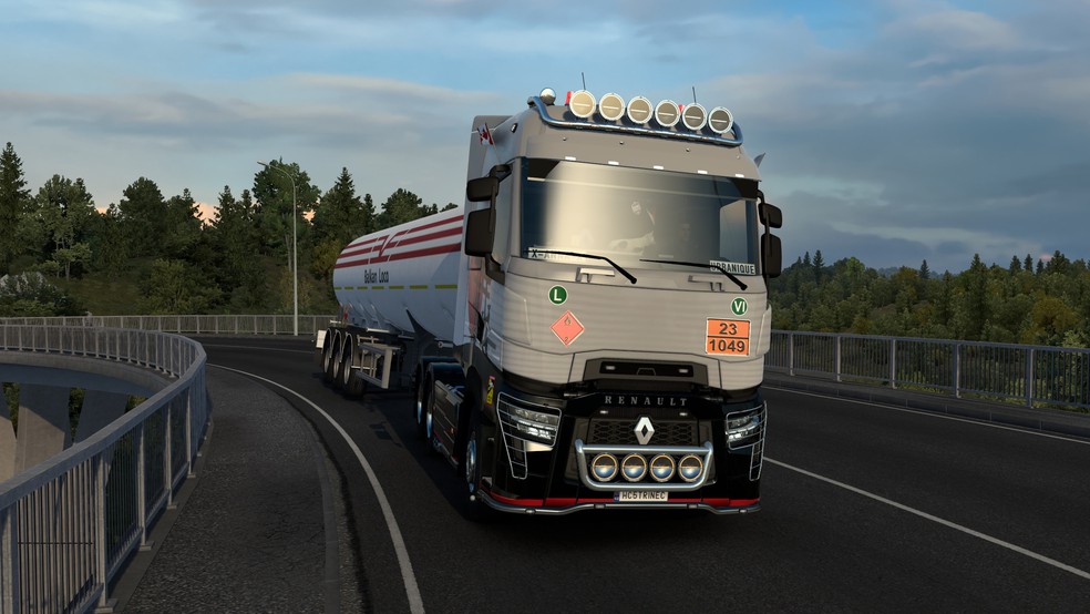 Image by urbanique75