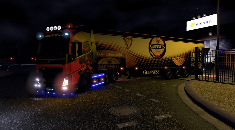 Image by lightninglevin