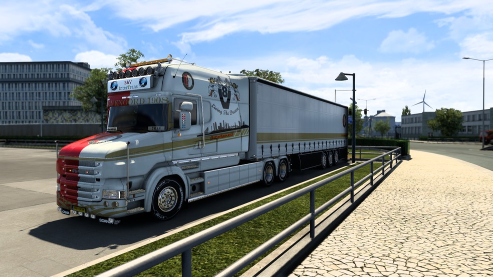 Image by ferrybrizee