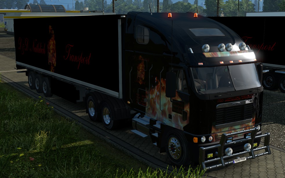 Image by 2PETERbuiltRigs