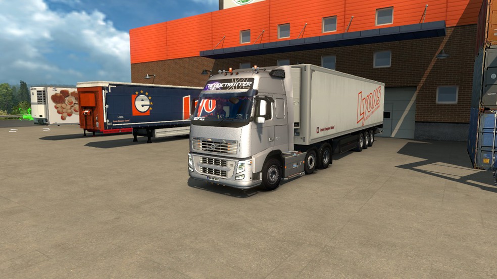 Image by Brianvolvoxl750