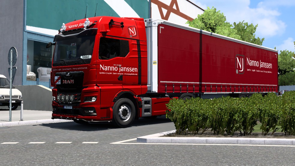 Image by thomasthamrt