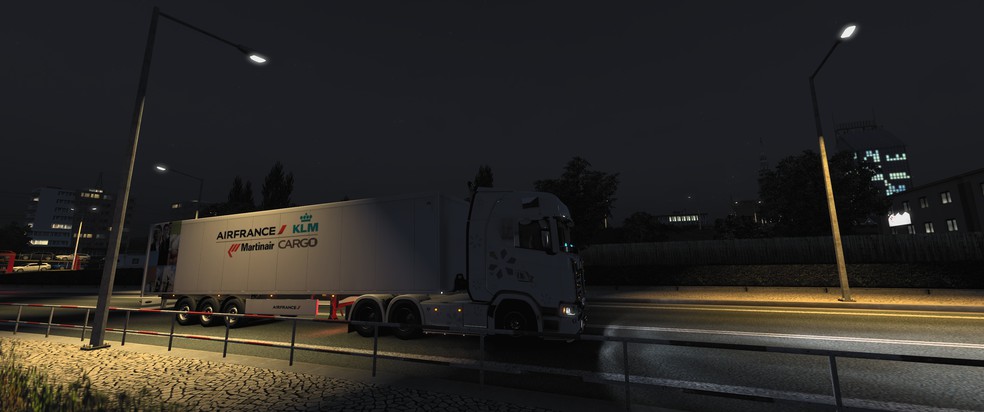 Image by EzechielJohn