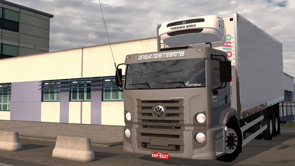 Image by HenriqueHLP